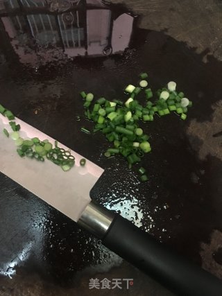 番茄鸡蛋荞麦面汤的做法步骤：3
