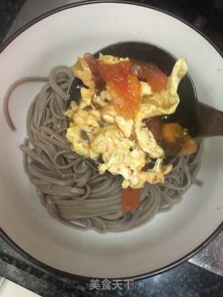 番茄鸡蛋荞麦面汤的做法步骤：9