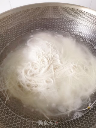 牛肉面的做法步骤：4