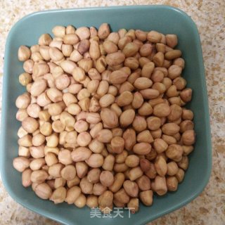 炒花生米的做法步骤：1