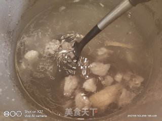 好喝到爆的，在家做的汤不比外面差，操作简单！的做法步骤：1