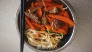 牛腩地瓜面的做法步骤：6