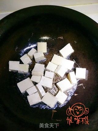 香菇肉末烧豆腐的做法步骤：5