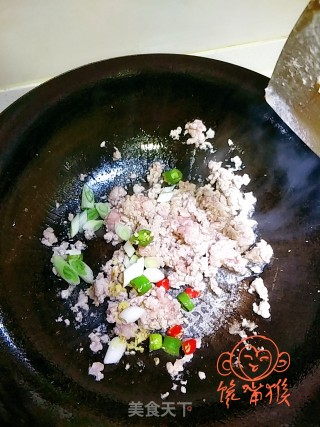 香菇肉末烧豆腐的做法步骤：8