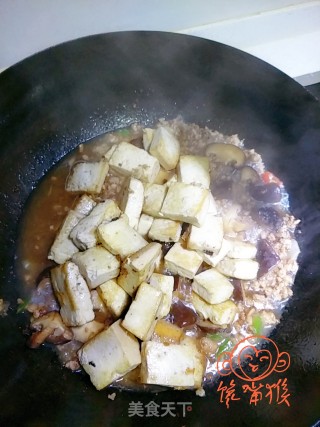 香菇肉末烧豆腐的做法步骤：12