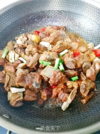 红烧排骨的做法步骤：7