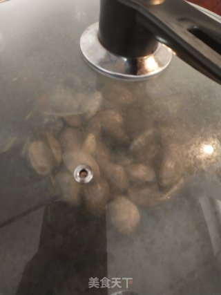爆炒花甲的做法步骤：5