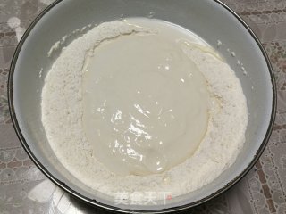 豆沙卷的做法步骤：1