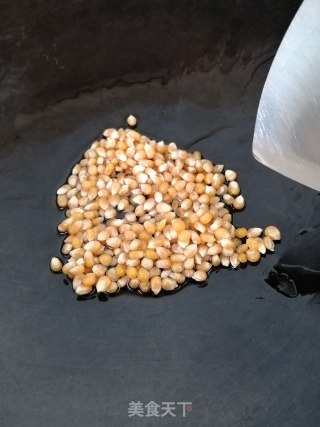爆玉米花的做法步骤：3