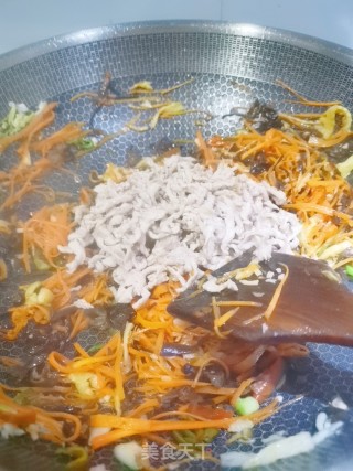 鱼香肉丝的做法步骤：9