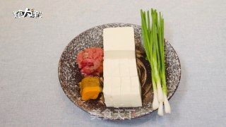 纸包豆腐的做法步骤：1
