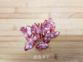 腊味煲仔饭的做法步骤：6