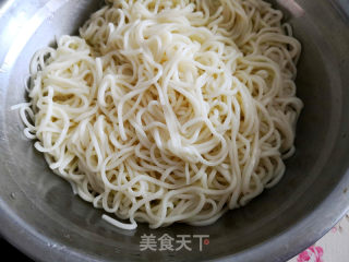 风味拌面的做法步骤：1