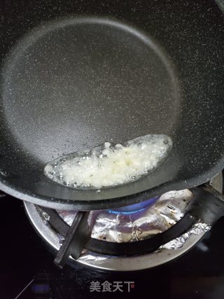 蒜香拌菠菜的做法步骤：5