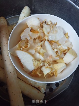 金枣百合雪梨汤的做法步骤：7