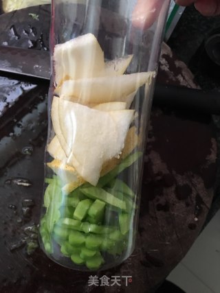 苦瓜雪梨汁的做法步骤：3