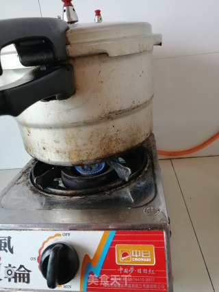 高压锅炒板栗的做法步骤：7