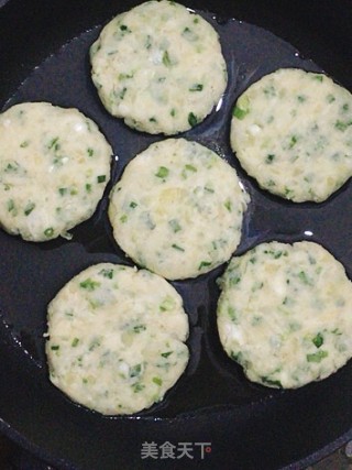 土豆饼的做法步骤：7