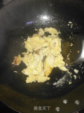 木耳炒鸡蛋的做法步骤：4