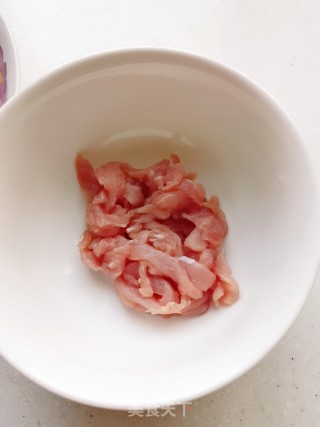 虫草花肉丝面的做法步骤：2