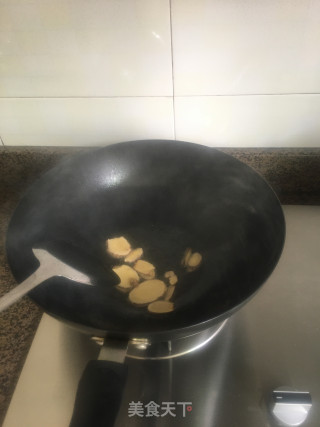 咖喱牛腩的做法步骤：3