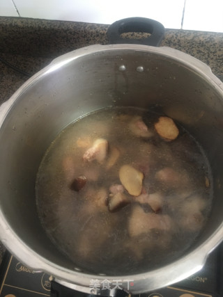 咖喱牛腩的做法步骤：6