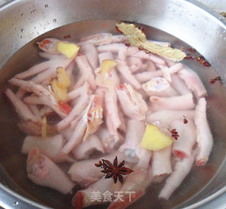 柠檬鸡爪的做法步骤：2