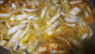 浓汤海鲜面的做法步骤：6