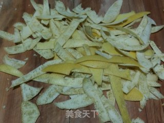 糖渍柚子皮的做法步骤：2