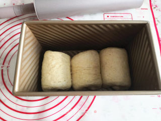 酸奶土司的做法步骤：8