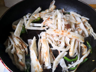 炒饼的做法步骤：5