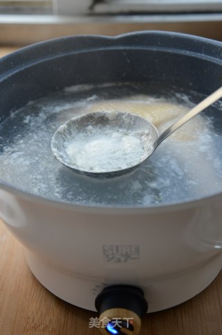 菌菇炖鸡汤的做法步骤：5