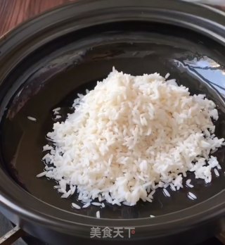 腊肠煲仔饭的做法步骤：2