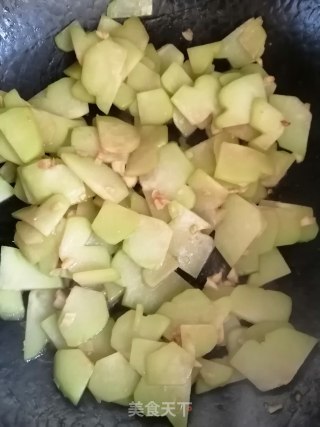 蒜香佛手瓜的做法步骤：5