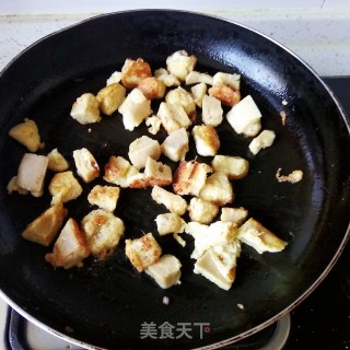 炒窝窝头的做法步骤：3