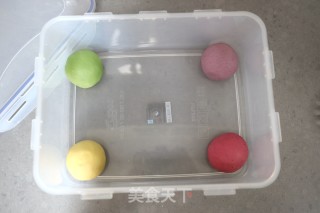 葡萄干多彩馒头的做法步骤：4