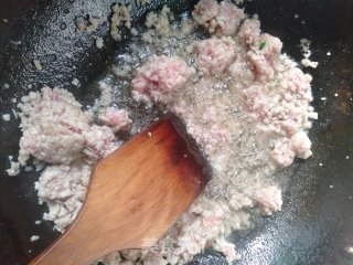 凉粉红烧鱼的做法步骤：5