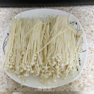 扇贝金针菇的做法步骤：1