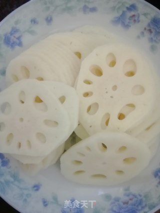 凉拌藕片的做法步骤：2