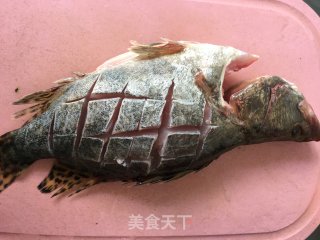 茄汁桂鱼的做法步骤：1