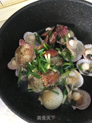 豆豉炒扇贝的做法步骤：3