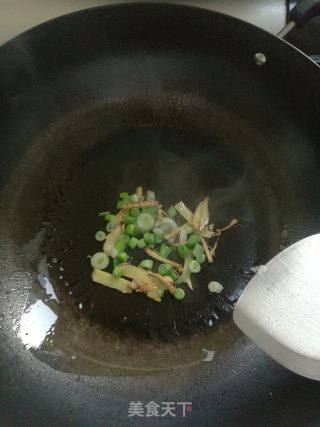 猪肉炖粉条的做法步骤：6