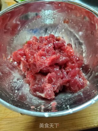 生滚牛肉粥的做法步骤：2
