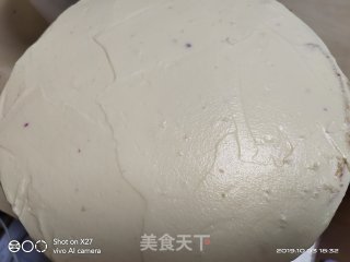 火龙果奶油蛋糕，10月3日女儿生日那天做的，简单大方，好吃不甜不腻，口感特别好的做法步骤：6