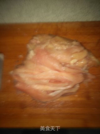 粉蒸鸡胸肉的做法步骤：2