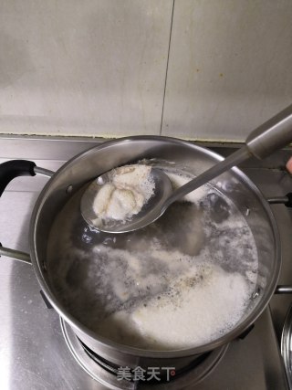 棒骨炖萝卜的做法步骤：3