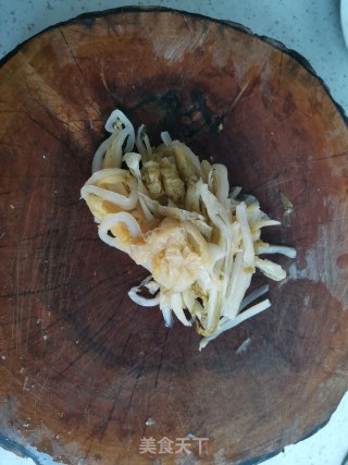 酸菜炖排骨的做法步骤：4