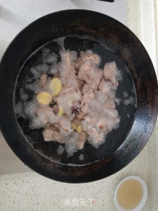 酸菜炖排骨的做法步骤：6