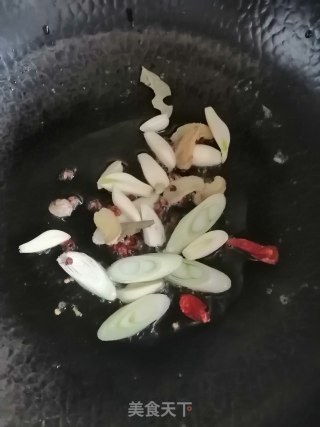 芋头烧鸡的做法步骤：7