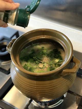 潮州砂锅海鲜粥的做法步骤：25